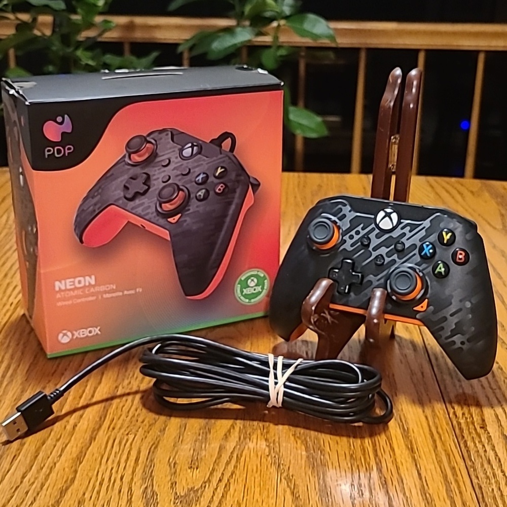 Neon Atomic Carbon X-Box Controller